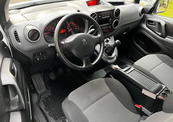 Peugeot Partner cena 35999 przebieg: 208000, rok produkcji 2017 z Orzesze małe 191